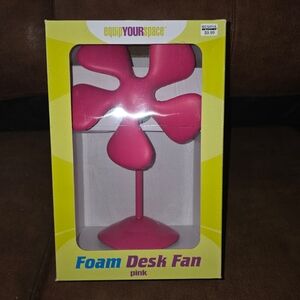 Y2K Vintage Retro Hot Pink Flower Foam Blade Desk Fan Dual Speed Metal Base Rare